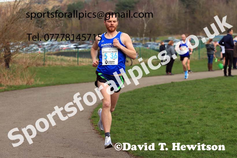 Senior and Veteran Men in the 2024 NECAA Road Relays Champs., Hetton Lyons Country Park, Hetton le Hole, County Durham. Photo: David T. Hewitson/Sports for All Pics
